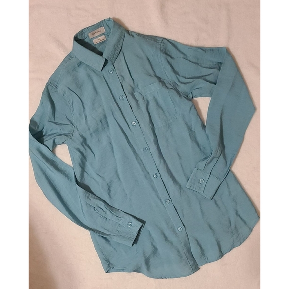 VAN HEUSEN Button Down - Picture 1 of 8